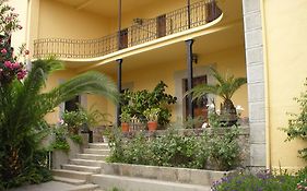 Hostal La Colonial