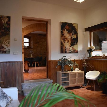 Hostal La Colonial Madrigal de la Vera Extérieur photo