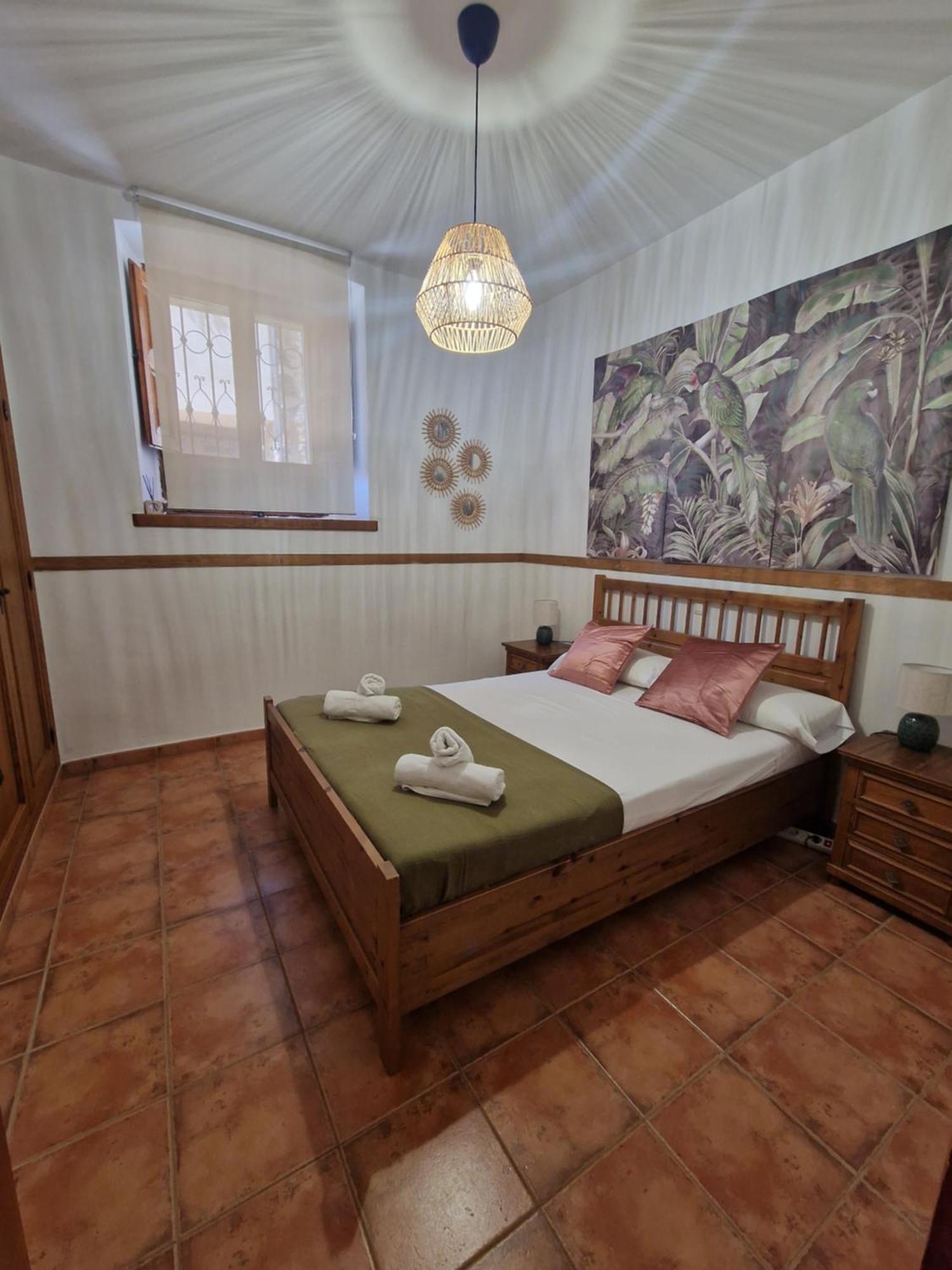 Hostal La Colonial Madrigal de la Vera Extérieur photo