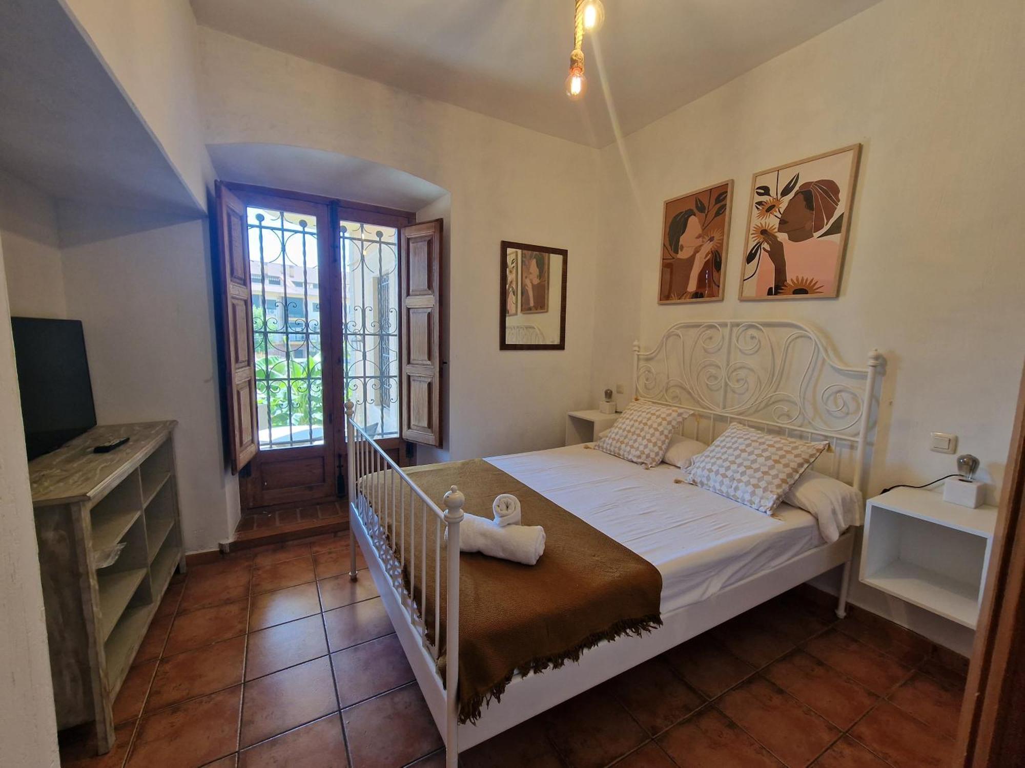 Hostal La Colonial Madrigal de la Vera Extérieur photo
