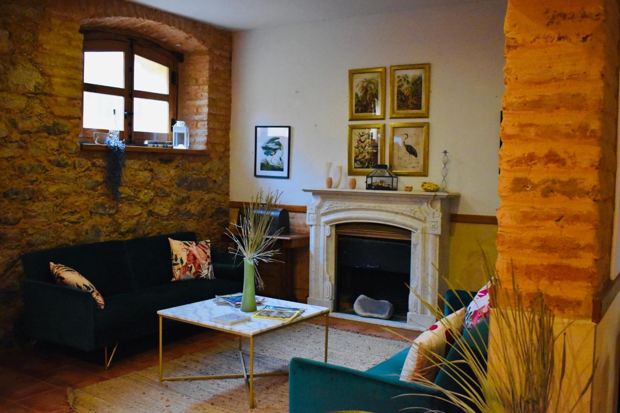 Hostal La Colonial Madrigal de la Vera Extérieur photo