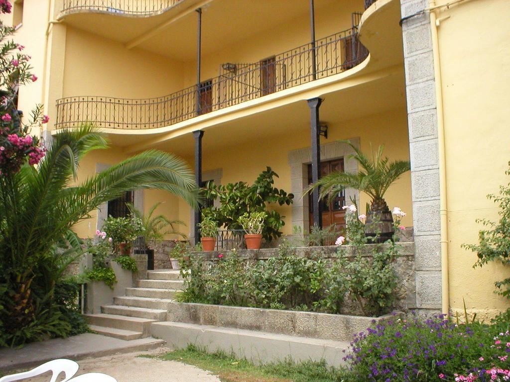 Hostal La Colonial Madrigal de la Vera Extérieur photo